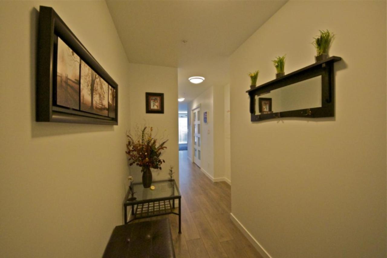 Urban Den Apartment Victoria Luaran gambar