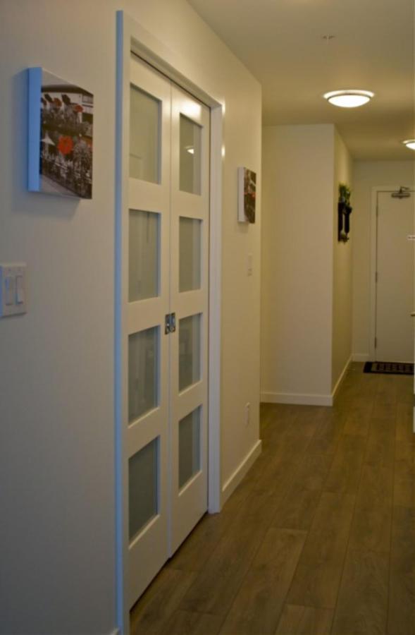 Urban Den Apartment Victoria Luaran gambar